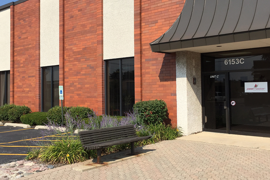 An exterior shot of Spectrum Plastics Group's Niles, Illinois facility