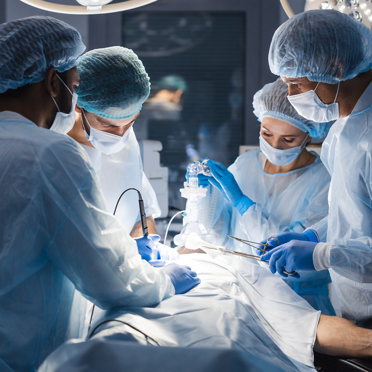 Medical professionals utilizing Spectrum Plastics' trauma and wound care solutions